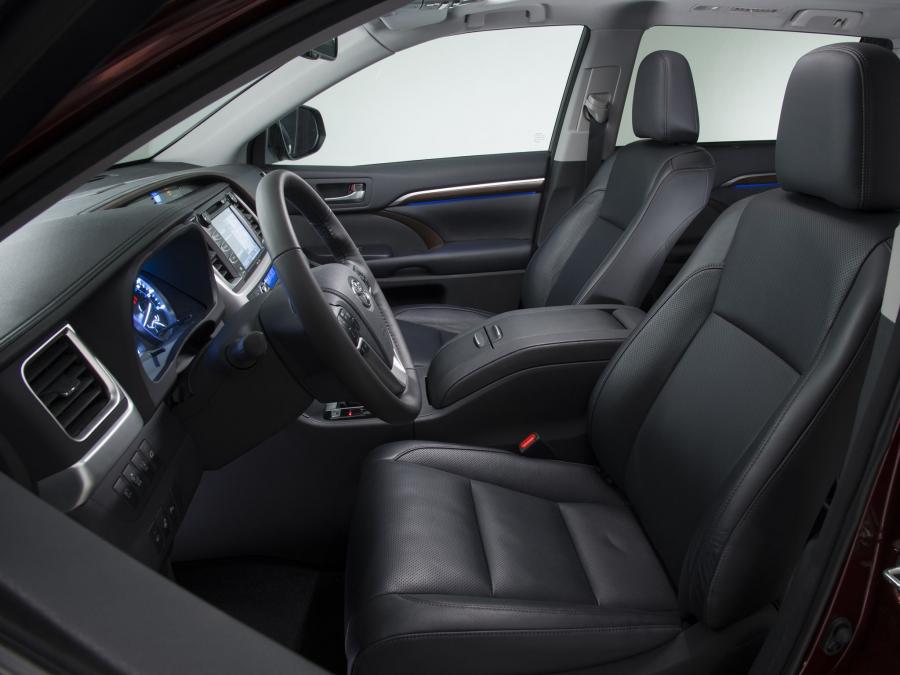 Интерьер Toyota Highlander (XU50) 2013 года  (фото 51 из 80)